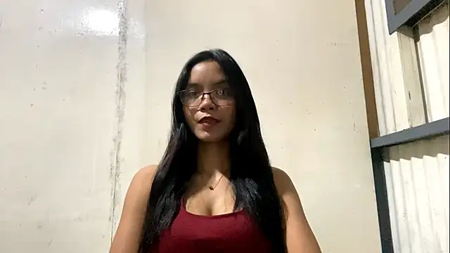 ValeryCatledge online show from May 25, 2026, 2:45 pm