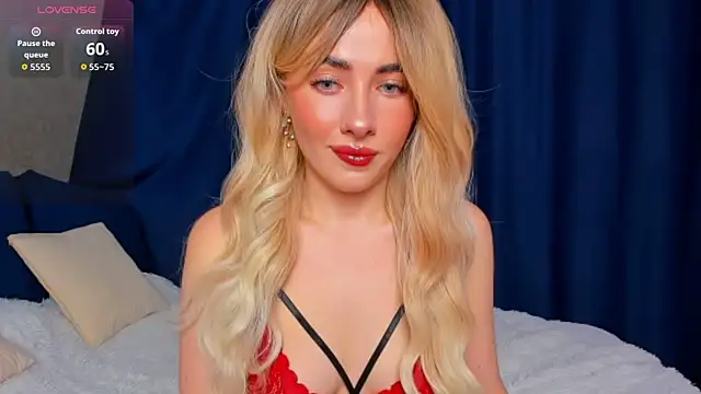 Snapshot of SabrinaKarter chatting on May 17, 2026, 5:16 am SabrinaKarter online show from May 17, 2026, 5:16 am