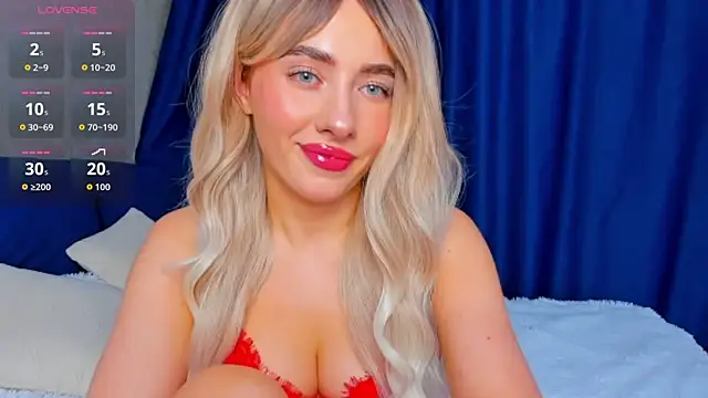 Snapshot of SabrinaKarter chatting on May 26, 2026, 2:13 pm SabrinaKarter online show from May 26, 2026, 2:13 pm