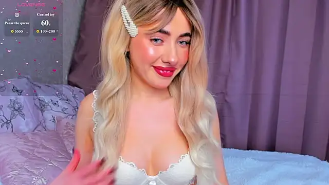 Snapshot of SabrinaKarter chatting on May 30, 2026, 2:03 pm SabrinaKarter online show from May 30, 2026, 2:03 pm
