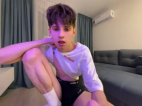 Ryann Desire online show from July 18, 2026, 5:06 pm