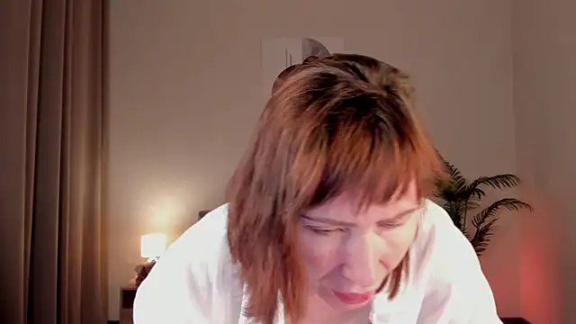 Snapshot of gracekellyyy chatting on May 12, 2026, 8:33 am gracekellyyy online show from May 12, 2026, 8:33 am
