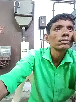 Hot-Parinda200 online show from May 17, 2026, 6:44 am