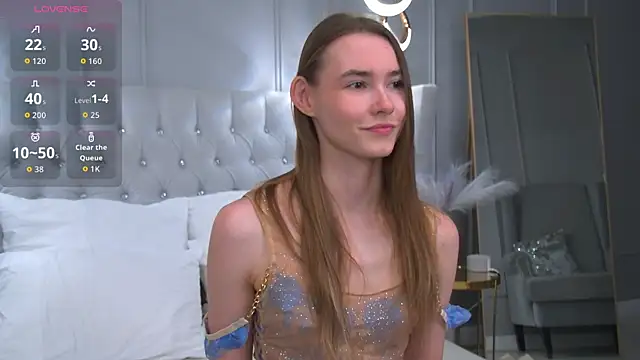 Snapshot of LillianYoung chatting on May 19, 2026, 9:37 am LillianYoung online show from May 19, 2026, 9:37 am