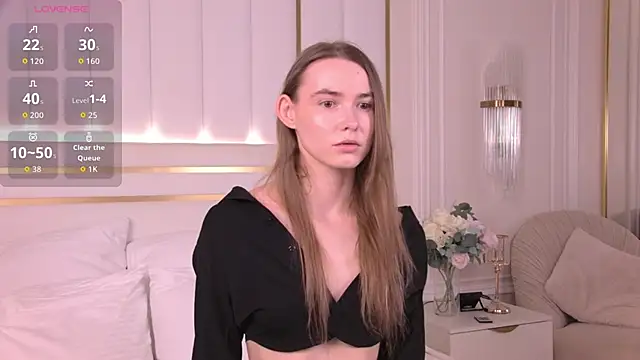 Snapshot of LillianYoung chatting on May 22, 2026, 9:15 am LillianYoung online show from May 22, 2026, 9:15 am
