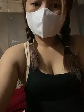 Cute-Sexyy online show from May 21, 2026, 2:24 pm
