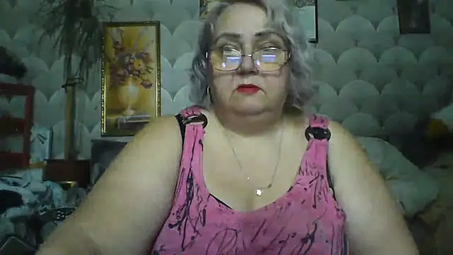 MarinaFarina53 online show from July 19, 2026, 6:28 am