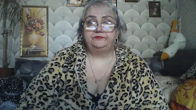 MarinaFarina53 online show from July 22, 2026, 5:21 am