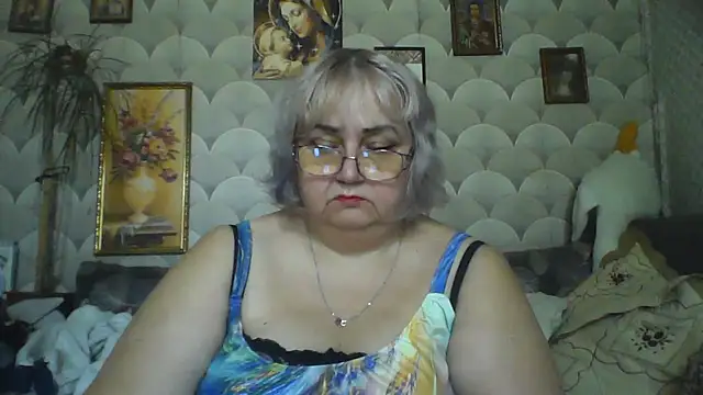MarinaFarina53 online show from July 24, 2026, 6:11 am
