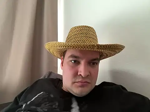 Snapshot of Nick_Sayloz chatting on May 7, 2026, 2:00 pm Nick Sayloz online show from May 7, 2026, 2:00 pm