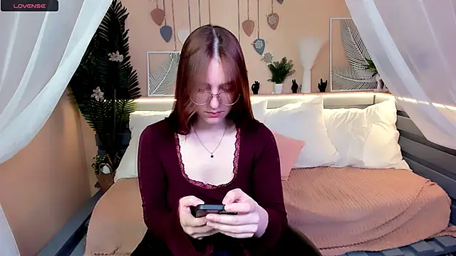 Snapshot of Maya_Winters chatting on May 28, 2026, 10:34 am Maya Winters online show from May 28, 2026, 10:34 am