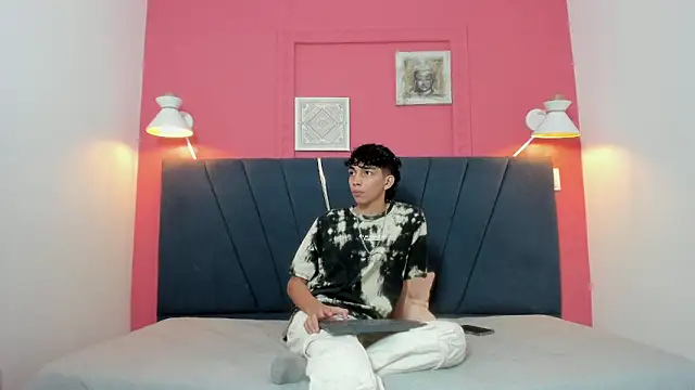 Snapshot of ero_boy40 chatting on May 23, 2026, 3:45 am ero boy40 online show from May 23, 2026, 3:45 am