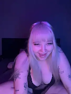 Snapshot of xxcocoaxx26 chatting on May 29, 2026, 8:18 pm xxcocoaxx26 online show from May 29, 2026, 8:18 pm