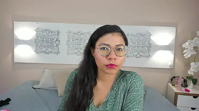 anastasiagreymist  online show from May 25, 2026, 3:45 am