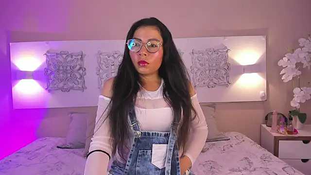 anastasiagreymist  online show from May 27, 2026, 3:58 am