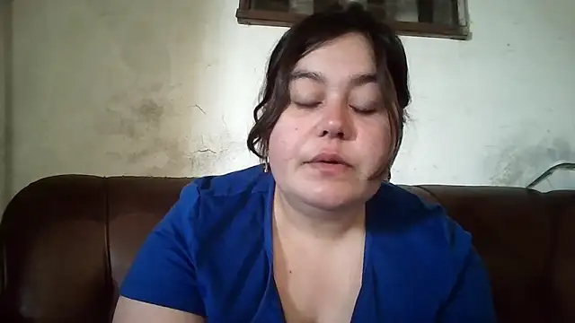 Snapshot of BUNNYMILA69 chatting on May 17, 2026, 7:28 am BUNNYMILA69 online show from May 17, 2026, 7:28 am