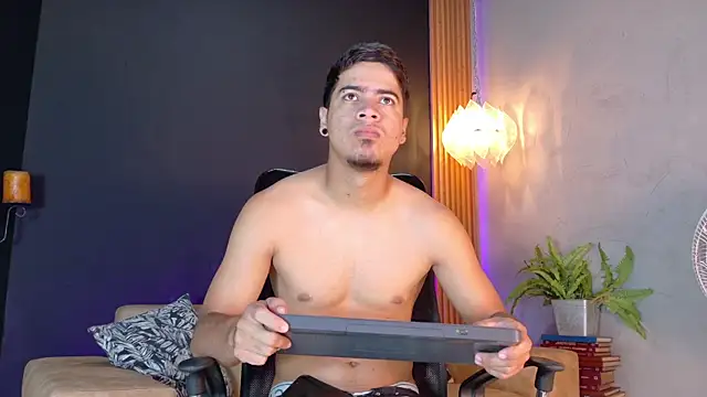 criss hardcock  online show from July 14, 2026, 12:55 pm