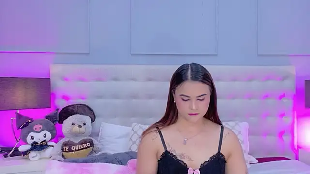 Snapshot of DulceeGarcia chatting on June 25, 2026, 3:50 am DulceeGarcia online show from June 25, 2026, 3:50 am
