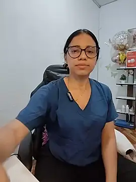 Snapshot of alanahot94 chatting on June 6, 2026, 1:00 am alanahot94 online show from June 6, 2026, 1:00 am
