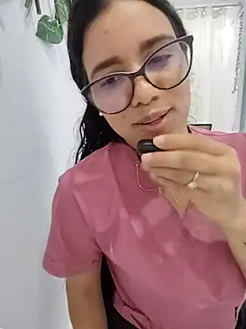 Snapshot of alanahot94 chatting on June 13, 2026, 7:23 pm alanahot94 online show from June 13, 2026, 7:23 pm