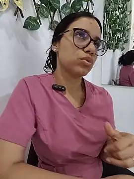 Snapshot of alanahot94 chatting on June 14, 2026, 6:43 pm alanahot94 online show from June 14, 2026, 6:43 pm
