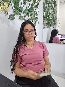 Snapshot of alanahot94 chatting on June 15, 2026, 3:36 pm alanahot94 online show from June 15, 2026, 3:36 pm
