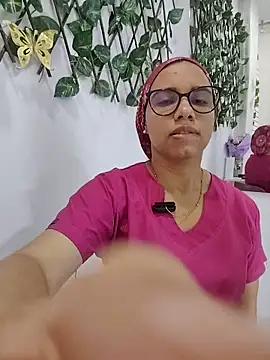 Snapshot of alanahot94 chatting on June 17, 2026, 4:52 pm alanahot94 online show from June 17, 2026, 4:52 pm