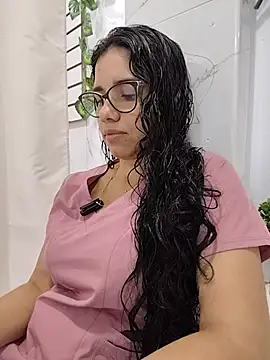 Snapshot of alanahot94 chatting on July 22, 2026, 4:10 pm alanahot94 online show from July 22, 2026, 4:10 pm