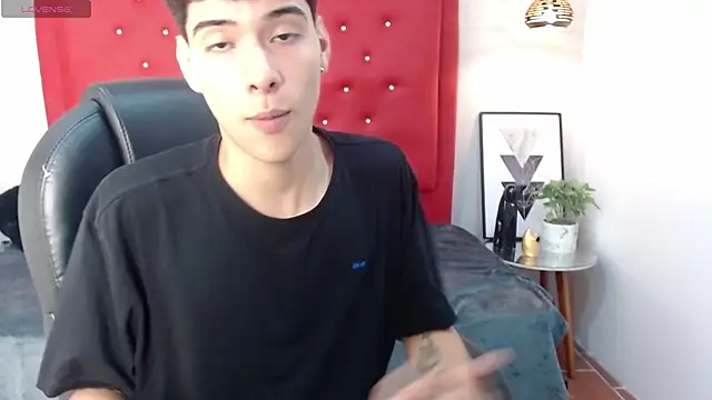 Snapshot of mateo_daza chatting on May 13, 2026, 7:22 pm mateo daza online show from May 13, 2026, 7:22 pm