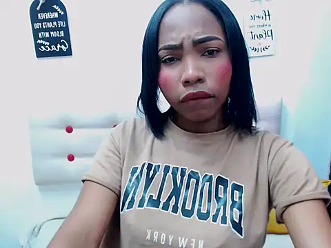 whitneynaugthyxxxx online show from May 23, 2026, 1:48 pm