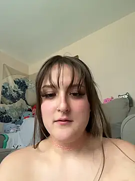 Snapshot of Hazel_Haze chatting on May 19, 2026, 2:45 pm Hazel Haze online show from May 19, 2026, 2:45 pm