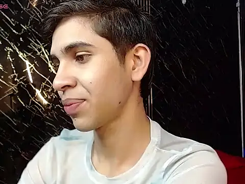 Snapshot of joshua_saenz_ chatting on June 1, 2026, 11:06 pm joshua saenz online show from June 1, 2026, 11:06 pm