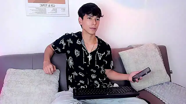 Snapshot of jacob_colliins chatting on May 8, 2026, 3:01 am jacob colliins online show from May 8, 2026, 3:01 am