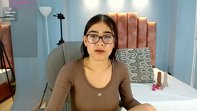 drilau 18 online show from May 21, 2026, 4:41 am