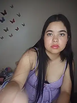 MiiaHott W online show from May 24, 2026, 3:06 pm