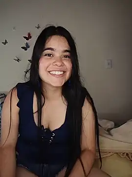 MiiaHott W online show from May 25, 2026, 2:56 pm