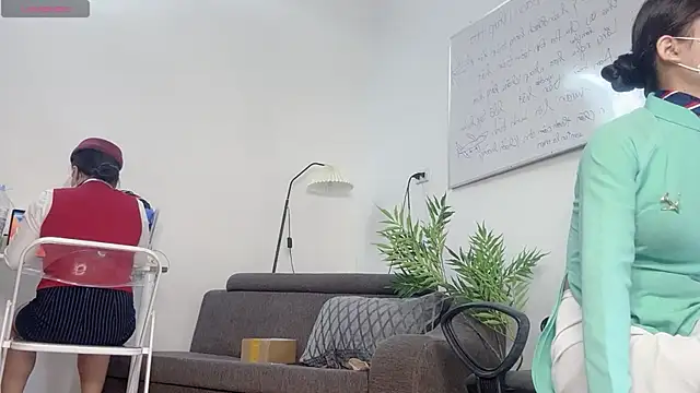 Snapshot of Mono-StewardessMysa chatting on June 12, 2026, 8:13 am Mono-StewardessMysa online show from June 12, 2026, 8:13 am