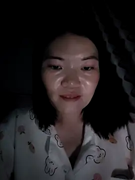 Snapshot of -Trici- chatting on May 23, 2026, 4:44 pm -Trici- online show from May 23, 2026, 4:44 pm