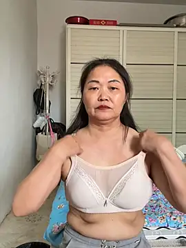 Snapshot of hannzn chatting on May 29, 2026, 12:52 am hannzn online show from May 29, 2026, 12:52 am