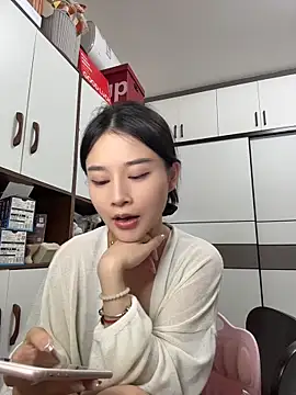 cuteluky18 online show from May 29, 2026, 12:58 pm