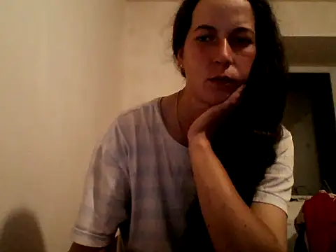 Snapshot of DanicaFey chatting on May 15, 2026, 6:37 pm DanicaFey online show from May 15, 2026, 6:37 pm