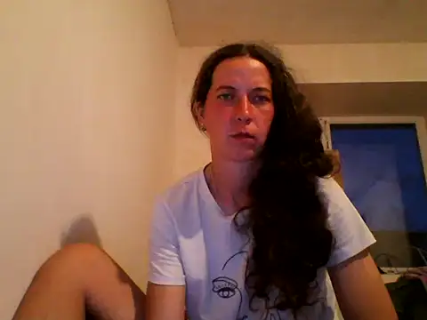 Snapshot of DanicaFey chatting on May 21, 2026, 6:04 pm DanicaFey online show from May 21, 2026, 6:04 pm