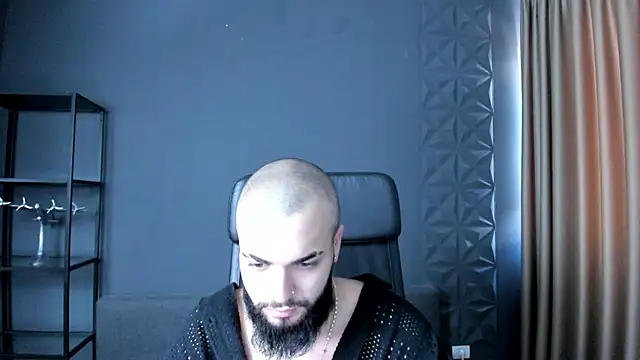 Snapshot of OscarWillss chatting on May 28, 2026, 4:21 am OscarWillss online show from May 28, 2026, 4:21 am