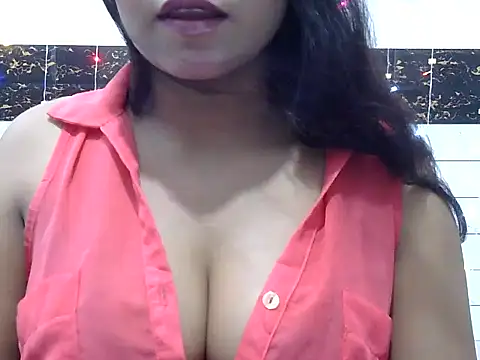 Snapshot of Aliarajpoot chatting on June 3, 2026, 6:46 pm Aliarajpoot online show from June 3, 2026, 6:46 pm