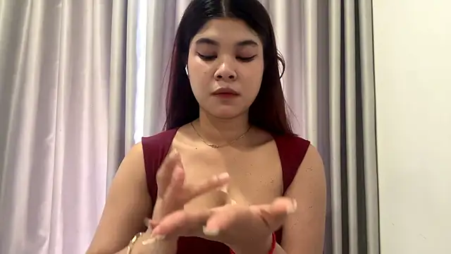 Snapshot of BellaVonarx chatting on May 23, 2026, 2:17 am BellaVonarx online show from May 23, 2026, 2:17 am