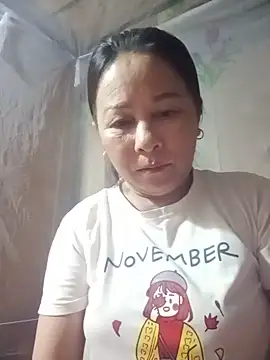 Snapshot of girl_cute69 chatting on May 15, 2026, 9:44 pm girl cute69 online show from May 15, 2026, 9:44 pm