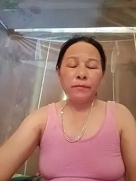 Snapshot of girl_cute69 chatting on May 26, 2026, 9:27 am girl cute69 online show from May 26, 2026, 9:27 am
