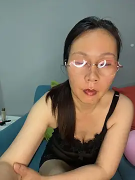 xiaoyun-10 online show from May 22, 2026, 2:55 pm