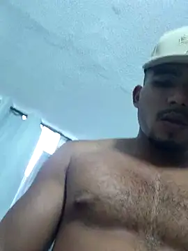 Snapshot of AndrssGold chatting on May 25, 2026, 11:00 pm AndrssGold online show from May 25, 2026, 11:00 pm
