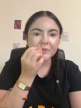 Snapshot of sol_intimos chatting on June 2, 2026, 10:12 pm sol intimos online show from June 2, 2026, 10:12 pm